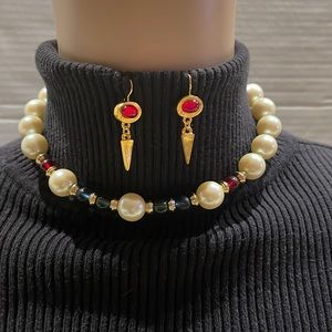 Vintage necklace and earrings set